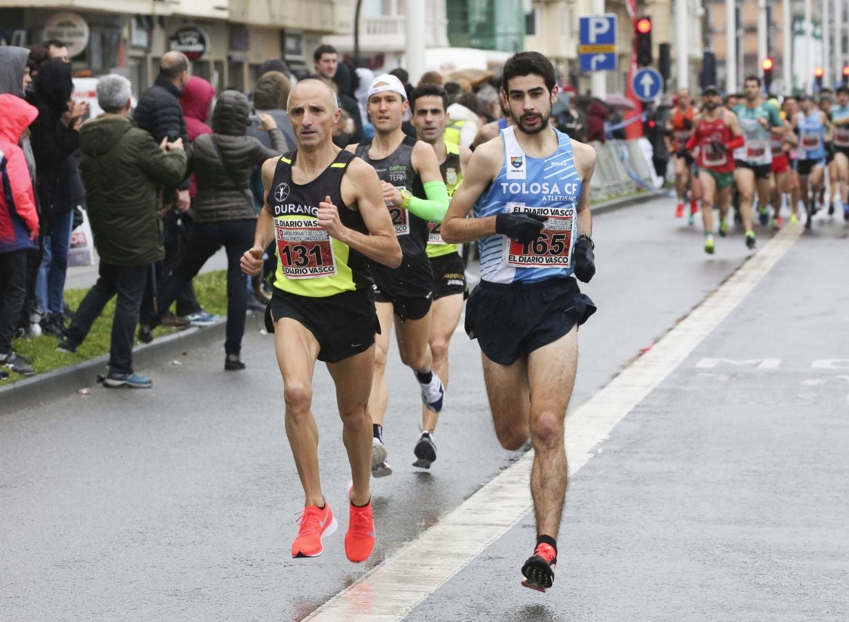 Lluvia, frío y triunfos muy reñidos en los 10 kilómetros de la Gimnástica de Ulía 