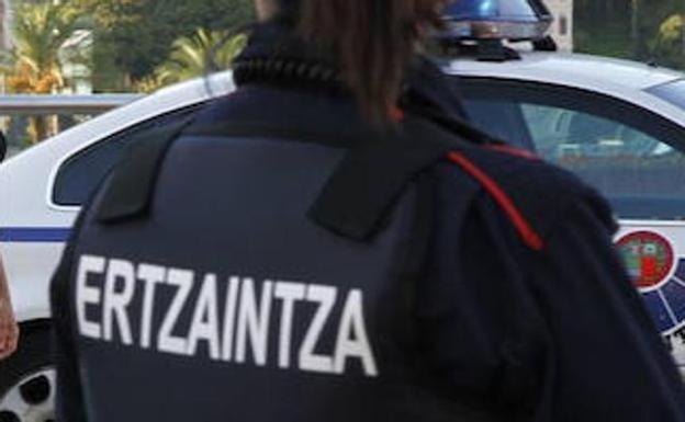 Detenidos seis jóvenes, tres menores, por asaltar a una pareja en Bilbao