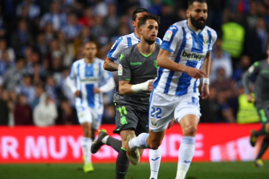 Las fotos más espectáculares del encuentro disputado en Anoeta entre Real Sociedad (esta vez con la segunda equipación) y el Leganés.