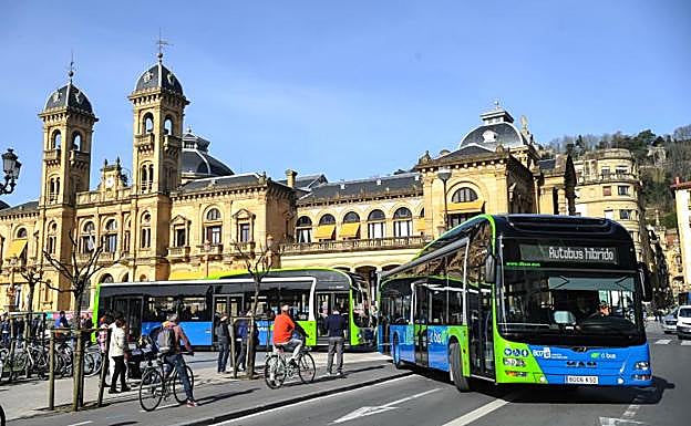 Nuevos autobuses híbridos de Dbus. 