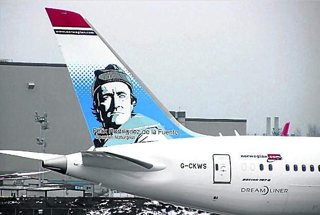 La imagen de Rodríguez de la Fuente en uno de los aviones de Norwegian.