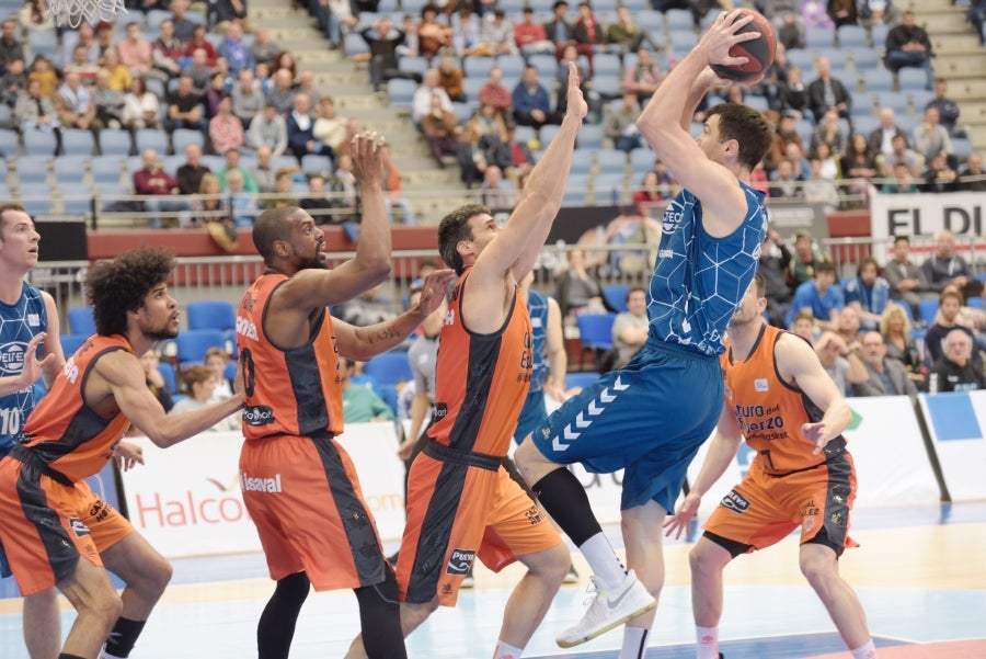 El Gipuzkoa Basket se enfrenta en casa al Valencia Basket. 