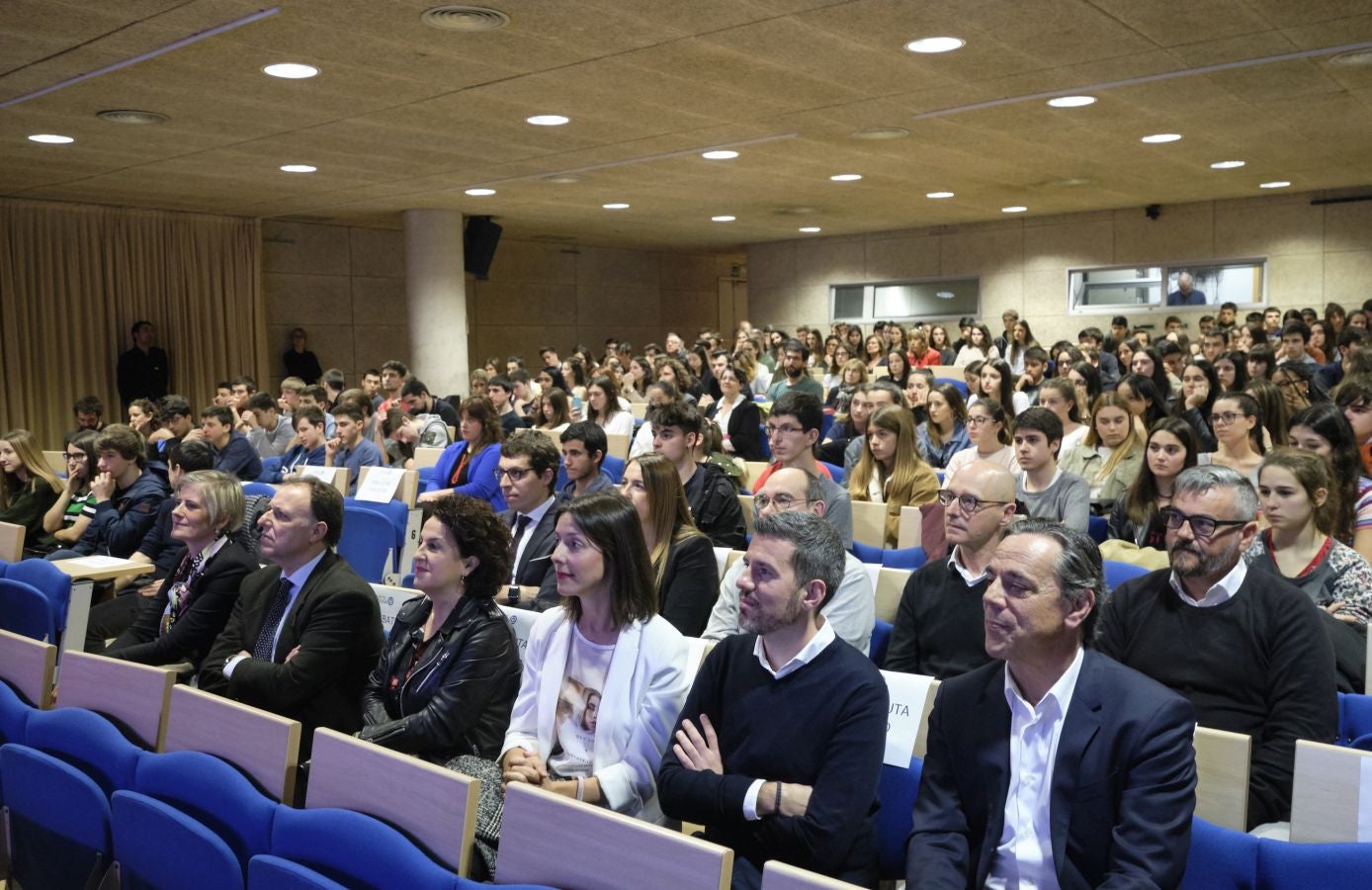 El emprendimiento tiene futuro en Gipuzkoa. Es la principal conclusión que se puede extraer de la séptima edición de STARTinnova, el programa pedagógico impulsado por diariovasco.com y que este curso ha contado con la participación de más de 3.000 alumnos unos 200 centros escolares en Euskadi, Asturias, Valencia, La Rioja, Castilla y León y Madrid.