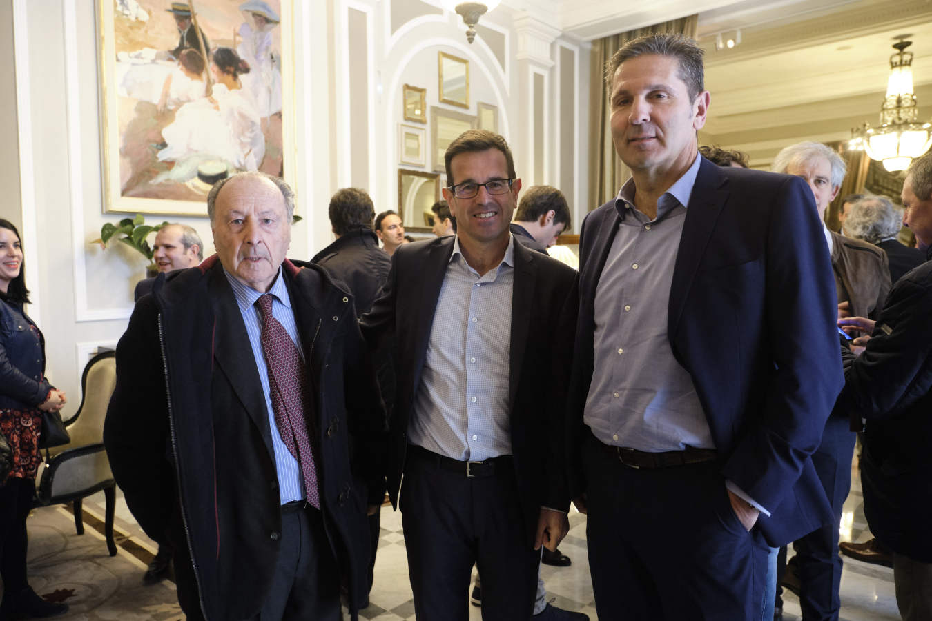 La segunda edición de los premios 'Cinco Estrellas', organizados por EL DIARIO VASCO, han tenido lugar este lunes en el Hotel Maria Cristina de la capital guipuzcoana. El principal galardón ha recaido en la figura de Antoine Griezmann, exjugador de la RealSociedad, actualmente en las filas del Atlético de Madrid y que se ha llevado el premio por su reciente título de Campeón del Mundo logrado en Rusia el verano pasado con la selección francesa y la Europa League, lograda con el Atlético de Madrid.