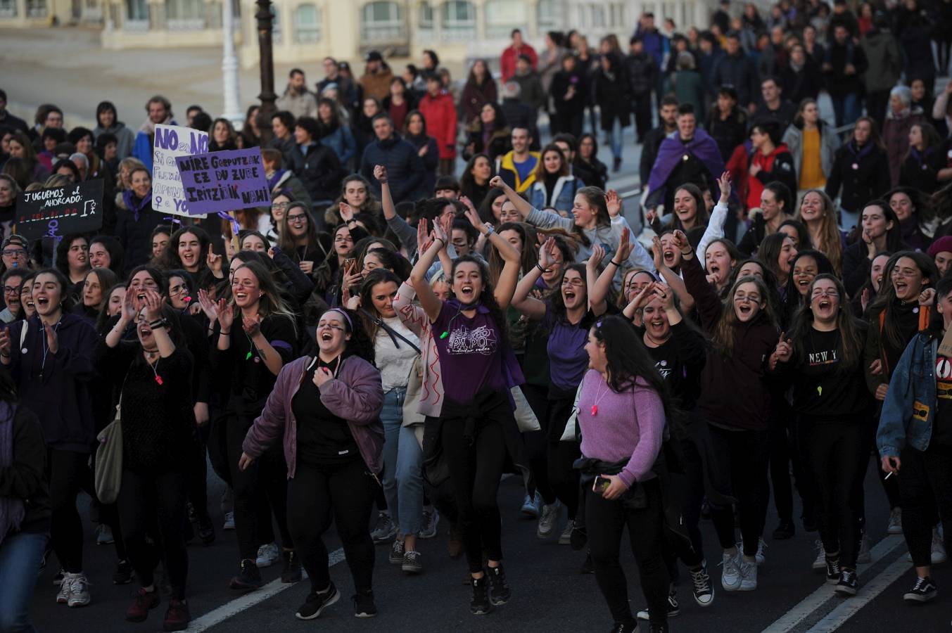 San Sebastián ha sido el lugar en el que las mujeres han reclamado sus derechos con motivo del 8M. 