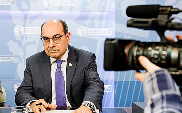 El consejero vasco de Salud, Jon Darpón. 