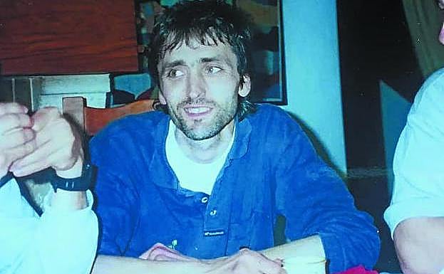 Aitor Sarasua realizó ese camino de Hegoalde a Iparralde. 