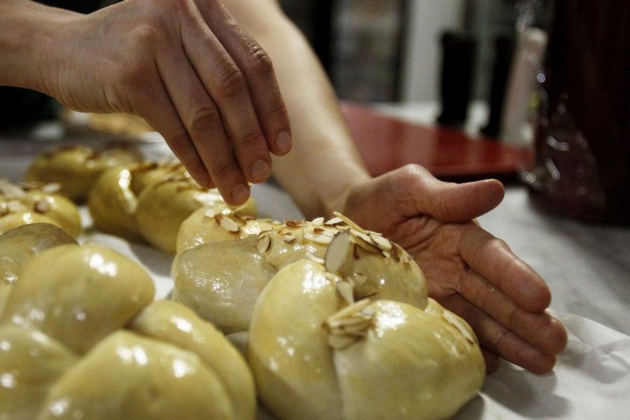 Morera atribuye la actual mala reputación del producto a «panes hechos en un par de horas, con ingredientes refinados y sin fibra, además de estar cargados de azúcar y grasa».