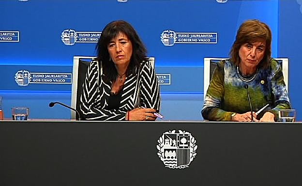 Olatz Garamendi y Cristina Uriarte, en la comparecencia de esta mañana