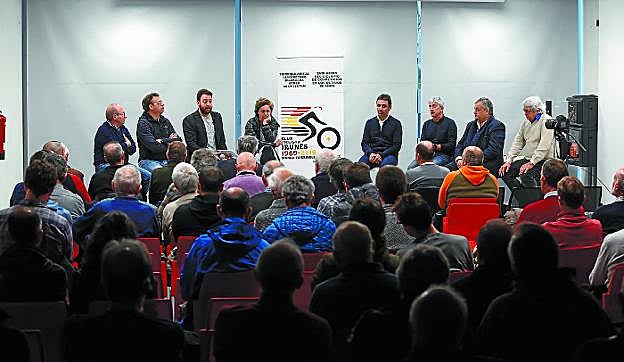 Garagarza, Tolín, Asensio, Olaberria, Garate, Lejarreta, Saiz y Mendiburu, en Palmera-Montero. 