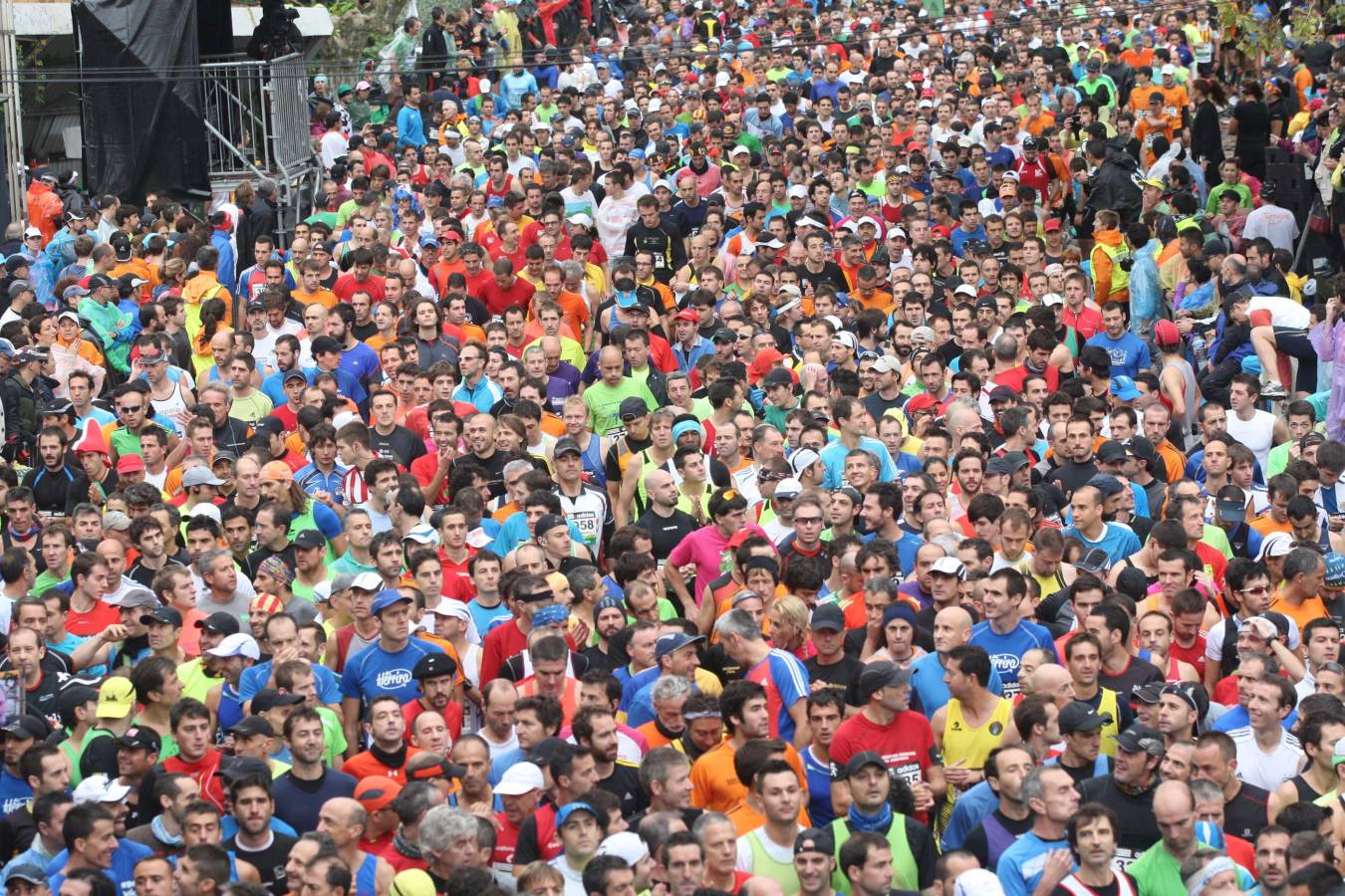 El 30 de marzo del año 1919, la Behobia-San Sebastián se disputó por primera vez. Desde entonces, la carrera ha tenido 54 ediciones en tres etapas diferentes.