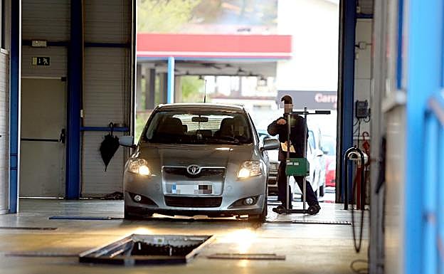 Euskadi es la comunidad con la ITV más cara para los vehículos de gasolina