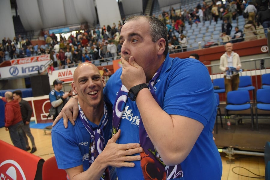 Illunbe es el escenario donde se miden estos dos equipos situados en la parte baja de la tabla. 