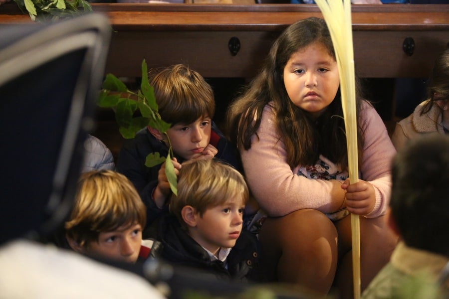 Las celebraciones de Semana Santa comenzaron en muchas localidades con las primeras procesiones y liturgias