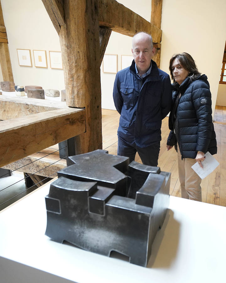 Un goteo incesante de visitantes vuelve a dar vida a Chillida Leku en la aapertura oficial al público este miércoles