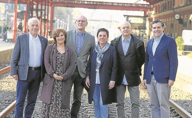 De Adrián (Cs), Garrido (Podemos), Agirretxea (PNV), Aizpurua (EH Bildu), Elorza (PSE) y Arcauz (PP).