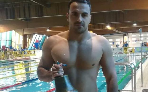 El nadador donostiarra Eduardo Blasco en una competición reciente. 