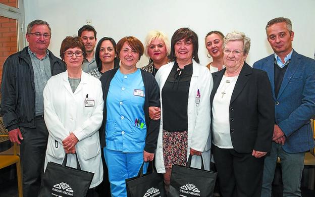 Veteranas. Las tres trabajadoras han sido homenajeadas. 