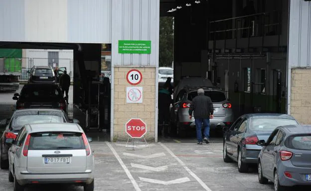 El Gobierno Vasco ha abierto una nueva línea de inspección en la ITV de Bergara para aliviar la carga de trabajo. 