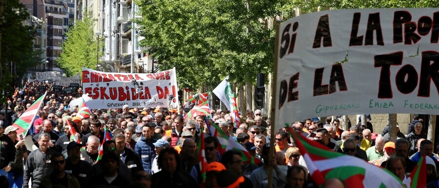 Los cazadores llevan dos meses de huelga en los que se calcula que han dejado de capturar 500 ejemplares