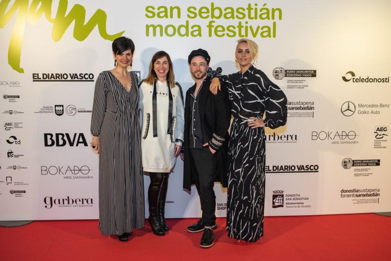 Photocall de los desfiles de Yolancris, Sophie et Voilà, Zergatik e Isabel Zapardiez 