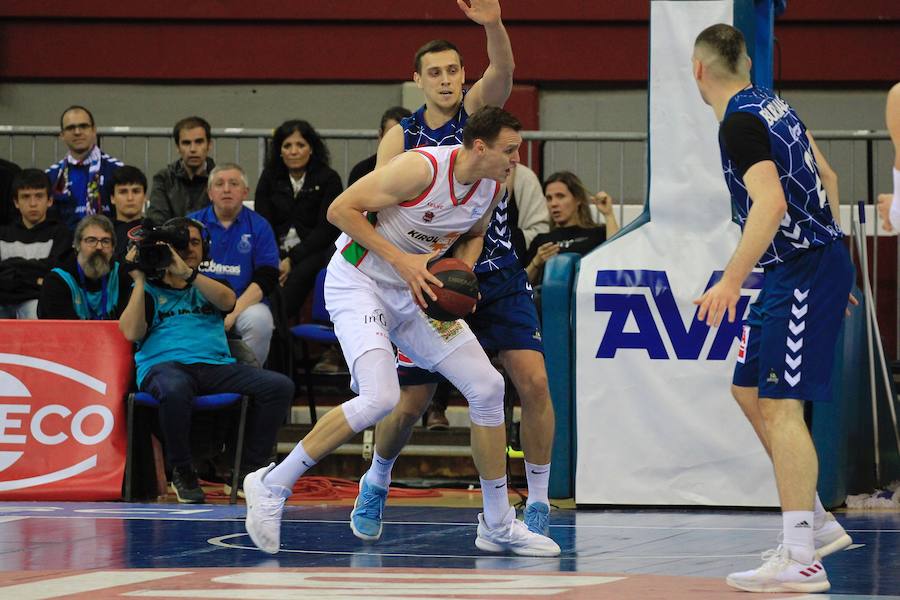El GBC-Delteco ha perdido 77-87 ante el Baskonia en casa.