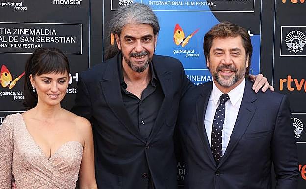 Photocall con Javier Bardem y Penelope Cruz en el Velodromo antes del estreno de 'Lovin Pablo' en 2017. 