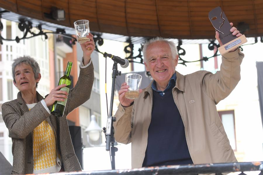 Literaturaren udaberriko plaza bilakatu du, beste behin, Literaturiak gipuzkoar kostaldeko udalerria. 'Maskara' du aurten ardatz jaialdiak, eta kontzeptu horri lotutako 'Zu naiz, ni zara', da leloa; Anjel Lertxundi omendu dute 'Otto Pette' eleberriaren 25. urteurrena ospatzeko. 