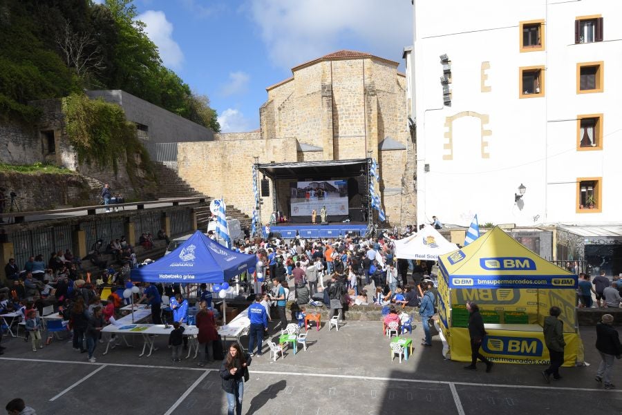 Niños y mayores se han acercado hasta la Trini para vivir la final de la Copa de la Reina 