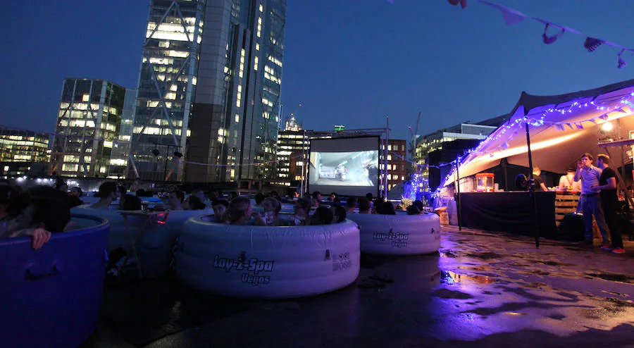 Hot Tub Cinema (Nueva York, Londres e Ibiza).