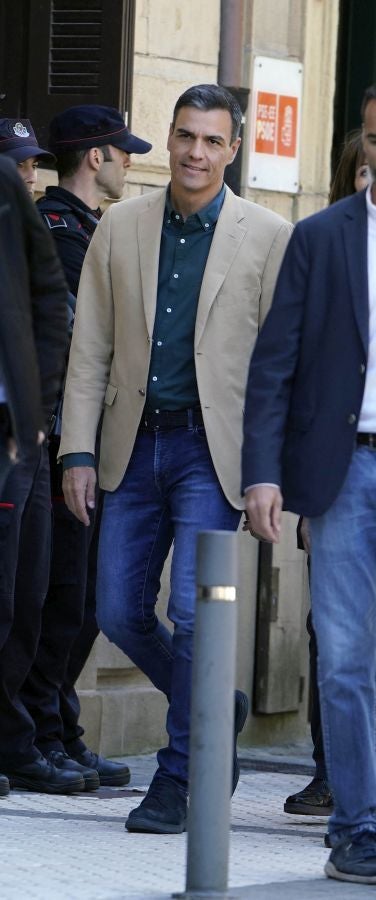Sánchez ha participado en un acto electoral en San Sebastián junto con los candidatos a diputado general de Gipuzkoa, Denis Itxaso, y a la Alcaldía de la capital guipuzcoana, Ernesto Gasco,