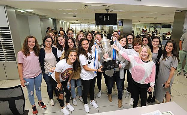 Imagen principal - «Para una Copa que ganamos, la doblamos»