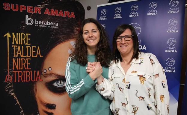 Alba Menéndez y Tati Garmendia, ayer en Bidebieta. 