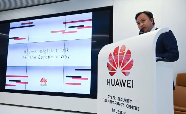 El representante de Huawei ante las instituciones europeas, Abraham Liu, ayer en una conferencia en Bruselas. 