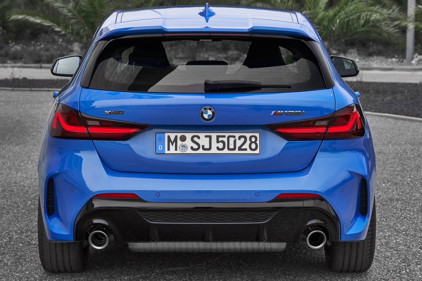 BMW empezará a vender el nuevo Serie 1 en octubre. Se trata de la tercera generación del compacto germano, ahora con tracción delantera lo que permite mayor capacidad interior y más volumen de maletero.