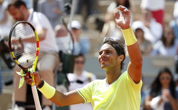 Rafael Nadal celebra su victoria ante el alemán Yannick Hanfmann.