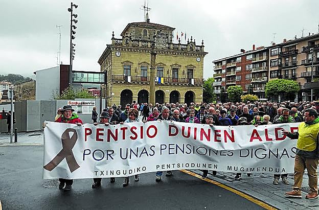 MANIFESTACIÓN DE PENSIONISTAS TRAS LAS ELECCIONES