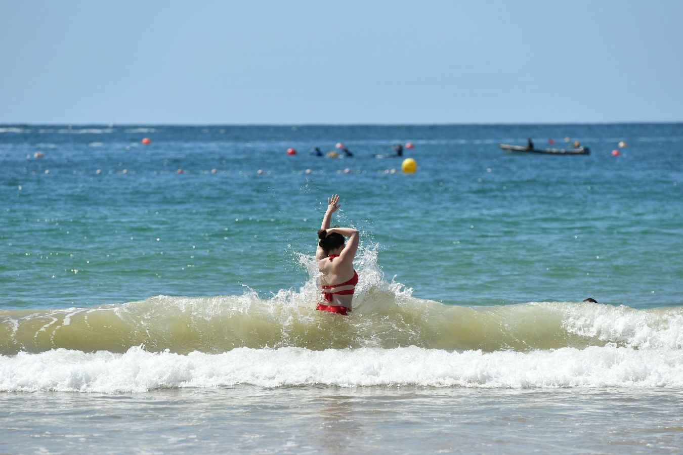 El sol luce en San Sebastián tras varias jornadas de lluvia