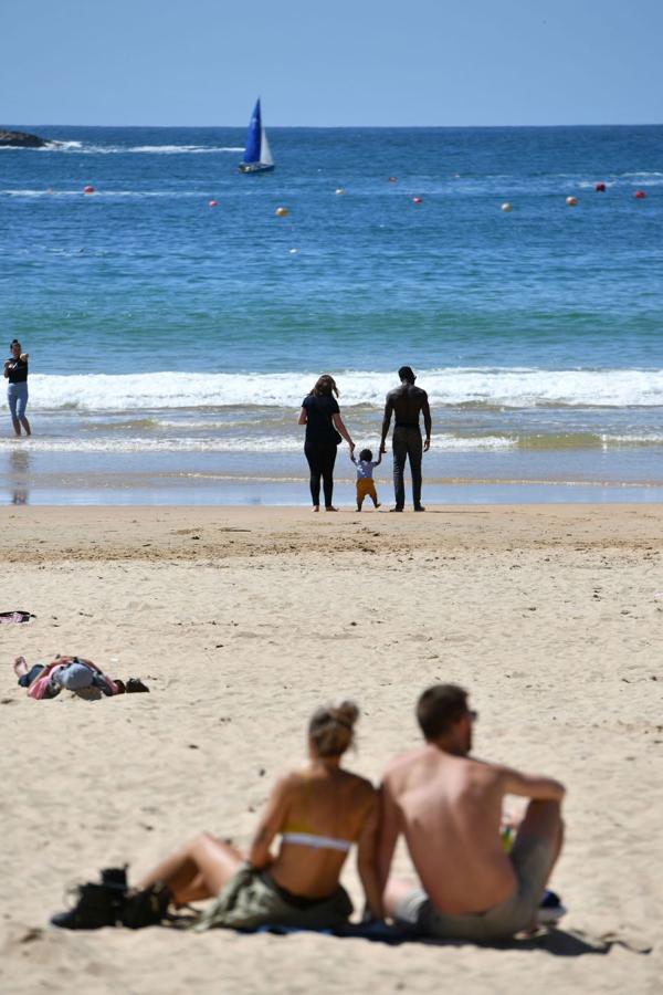 El sol luce en San Sebastián tras varias jornadas de lluvia