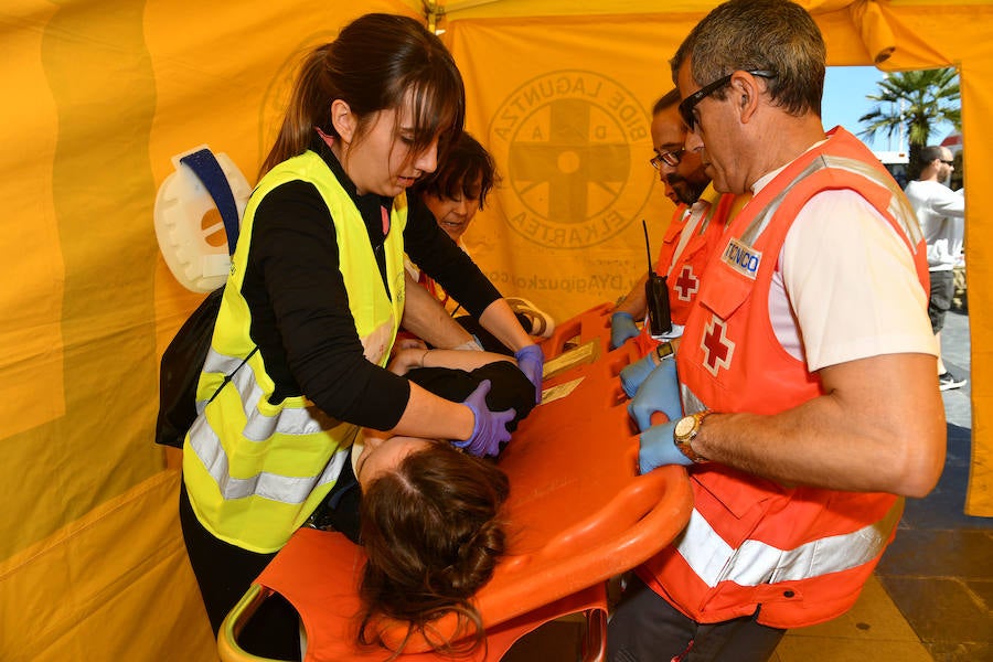 Fotos: Simulacro de incendio en el Teatro Victoria Eugenia