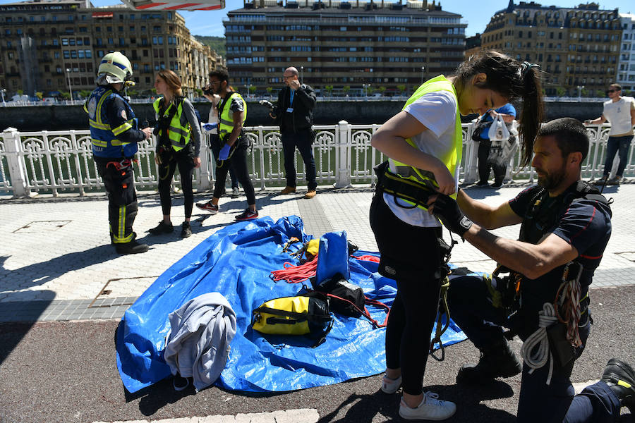 Fotos: Simulacro de incendio en el Teatro Victoria Eugenia