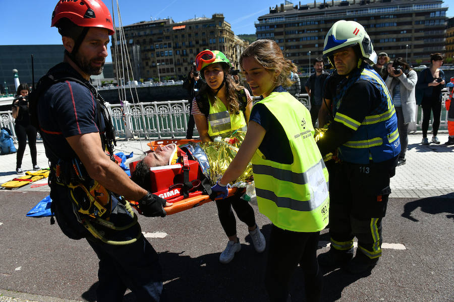 Fotos: Simulacro de incendio en el Teatro Victoria Eugenia