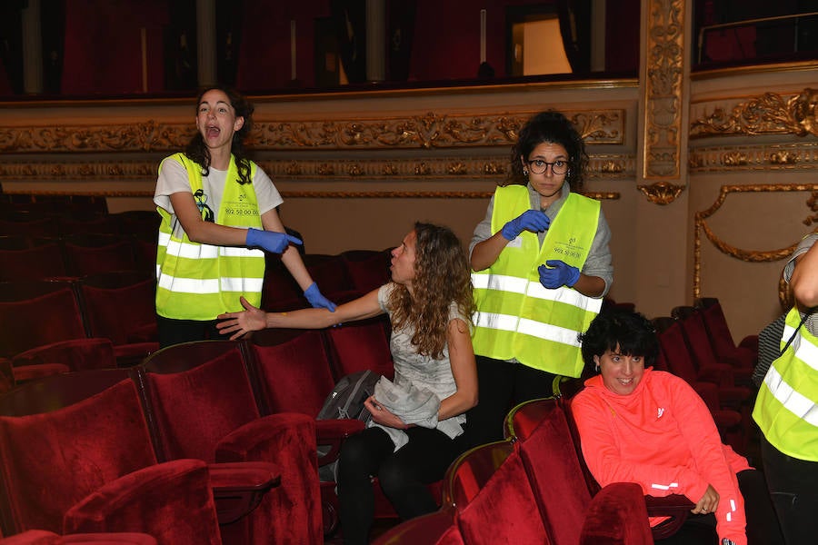 Fotos: Simulacro de incendio en el Teatro Victoria Eugenia