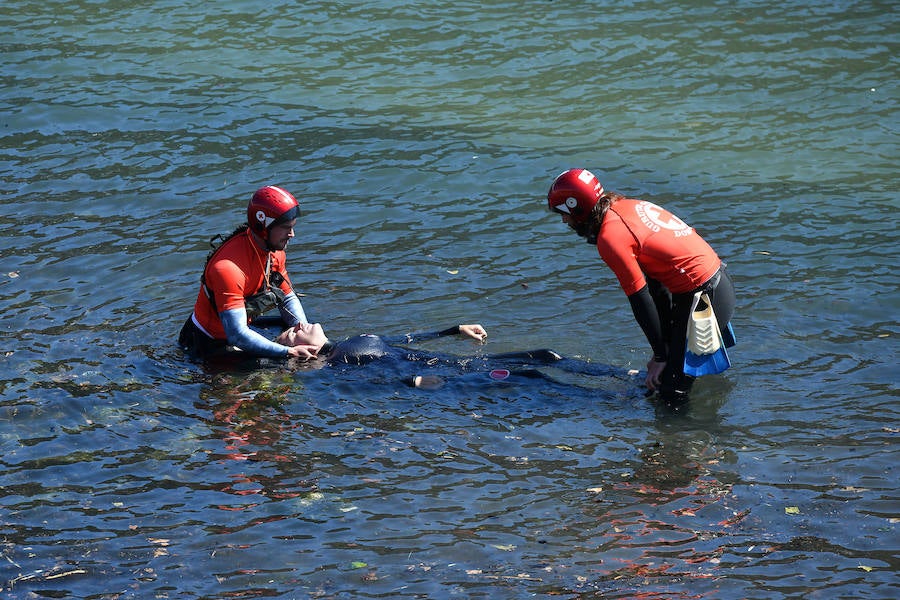 Fotos: Simulacro de incendio en el Teatro Victoria Eugenia