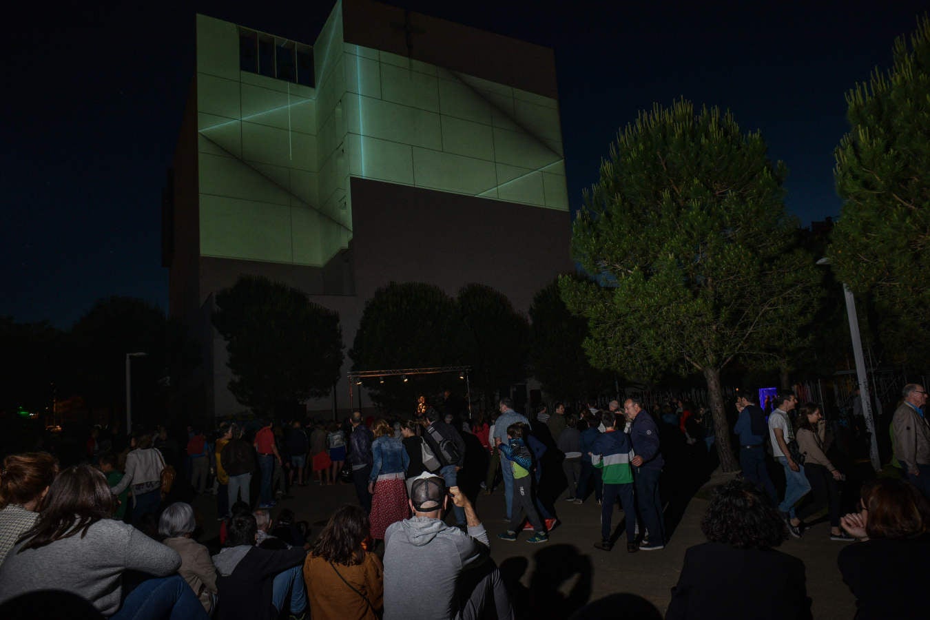 Este viernes ha comenzado una nueva edición del festial Olatu Talka que llena las calles de San Sebastián de actividades y eventos para todos los públicos