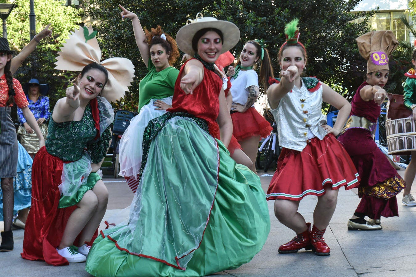 Este viernes ha comenzado una nueva edición del festial Olatu Talka que llena las calles de San Sebastián de actividades y eventos para todos los públicos