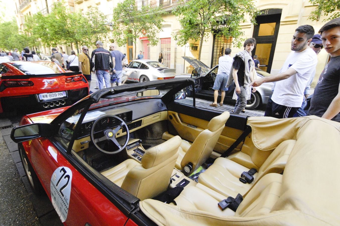 Donostia ha sido el epicentro del automovilismo clásico al celebrarse la tercera edición de la San Sebastián Circuit Spirit. Más de 80 vehículos clásicos, desde 1923 al 1969, y deportivos actuales de alta gama, han recorrido parte de Gipuzkoa y de Iparralde.
