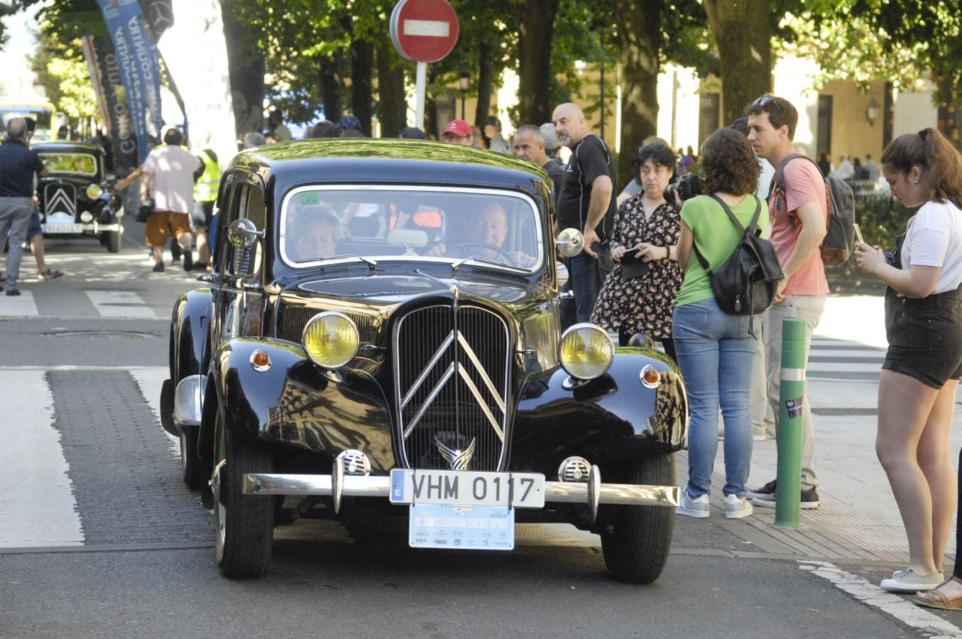 Donostia ha sido el epicentro del automovilismo clásico al celebrarse la tercera edición de la San Sebastián Circuit Spirit. Más de 80 vehículos clásicos, desde 1923 al 1969, y deportivos actuales de alta gama, han recorrido parte de Gipuzkoa y de Iparralde.