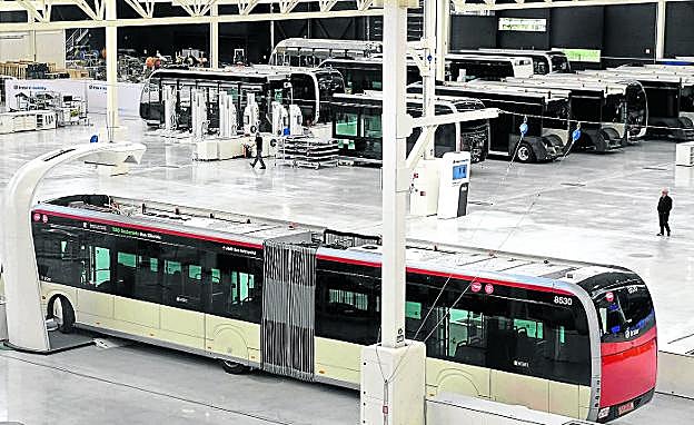 Vista de la sede de Irizar en Ormaiztegi, cooperativa que tiene 14 plantas en cinco países. 