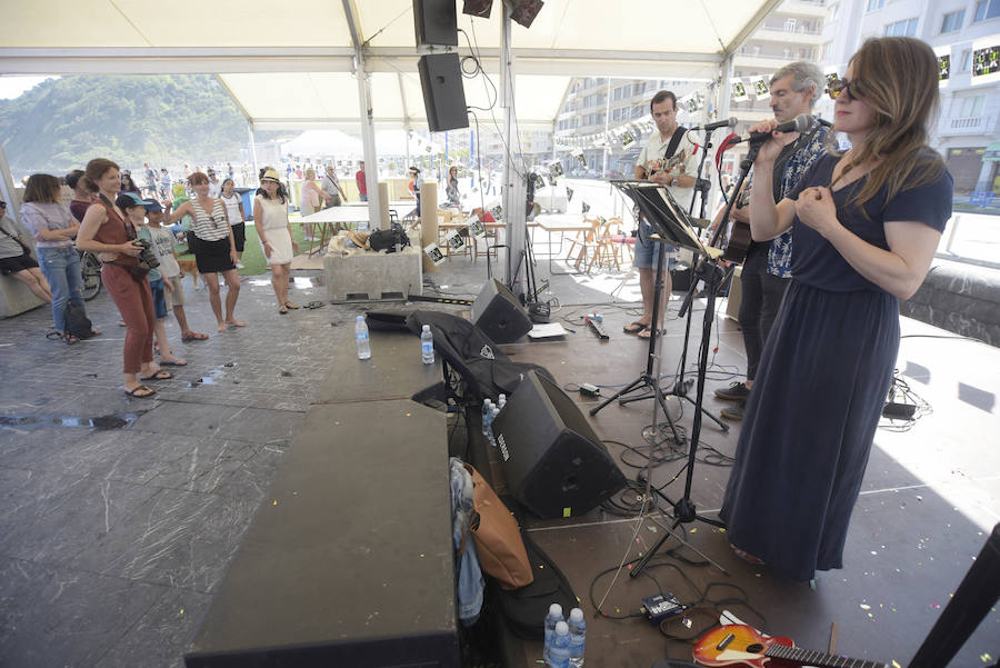 Basoka, el minifestival musical que todos los años se celebra entre los árboles del bosque de Miramón, se ha convertido en una de las citas ineludibles de Olatu Talka. Esta vez Basoka recupera su formato habitual con funciones con un marcado color folkie, 